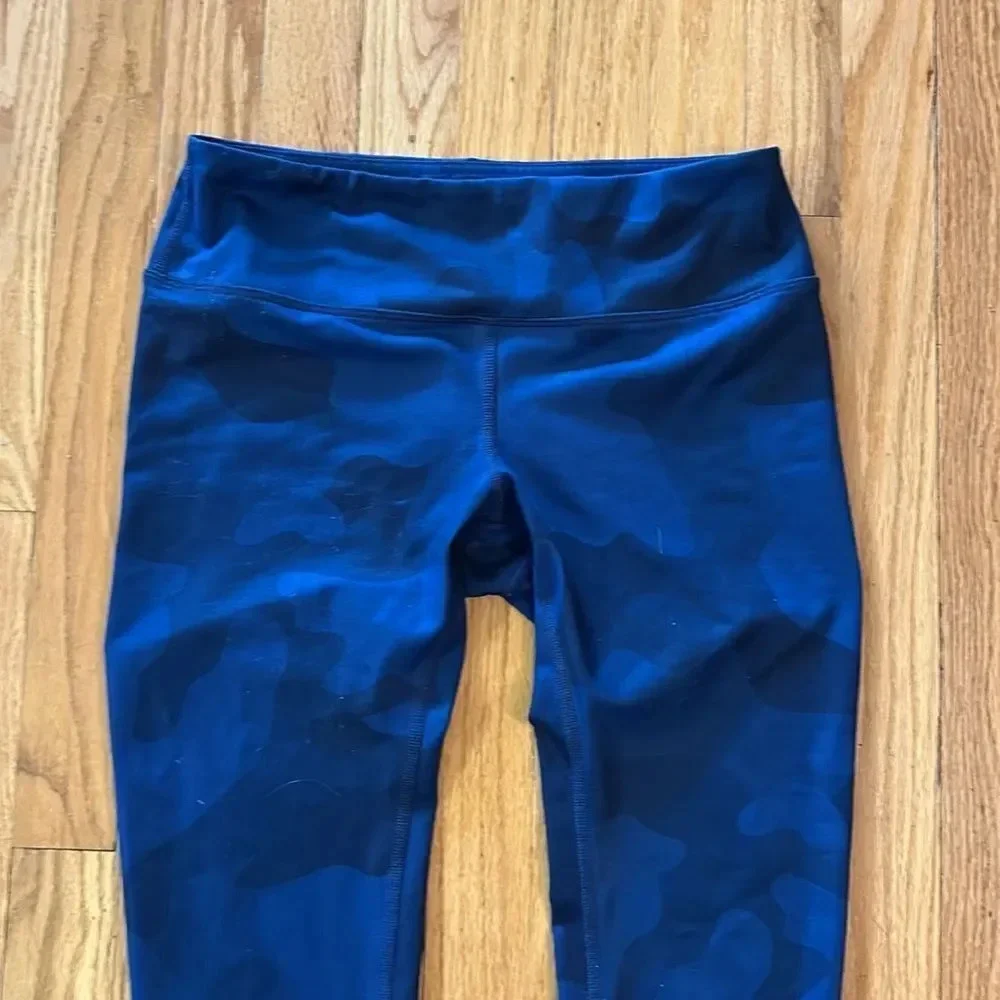 Alo yoga airbrush camouflage S full length leggings great pre owned condition